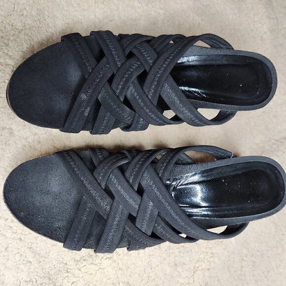 Donald J Pliner Black Strappy Wedge Heels Sandals - Picture 2 of 8